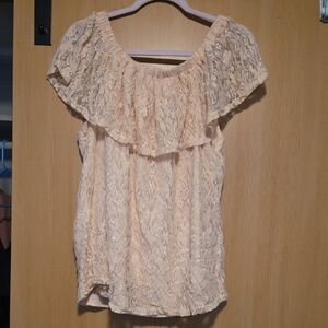Chic Lace Ruffle Blouse in Pink